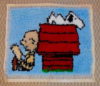 Peanuts Snoopy On Dog House With Charlie Brown Latch Hook Rug W/unbound Edges