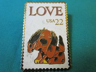 1985 - Love Usa Puppy Dog 22 - Cent Usps Postage Stamp Lapel Pin Enamel