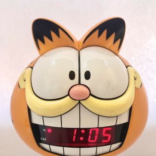 1991 Smiling Garfield Cat Head Red Led Digital Electric Alarm Clock By Sunbeam