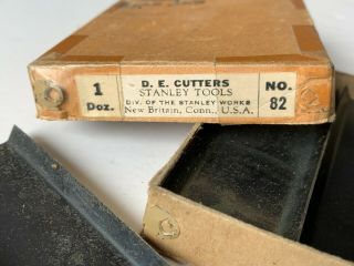 Vintage Antique Stanley No 82 Scraper Replacement Box Blades Nos D.  E.  Cutters