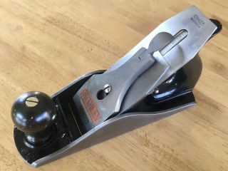 Stanley Bailey No.  4 1/2 Plane,  Type 18 (1946 - 47) Smooth Bottom