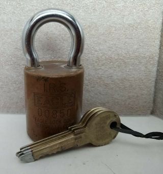 Vintage Irs Eagle Supr - Security Brass Barrel Padlock 00850 - With 3 Keys