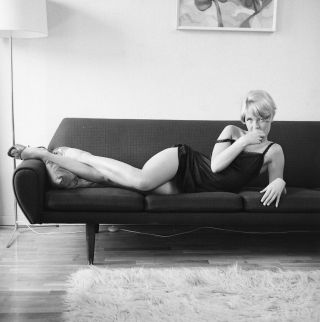 1960s Negative,  Sexy Blonde Pin - Up Girl Britt Jensen In Black Negligee T47197