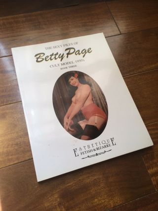 The Sexy Files Of Betty Page - Cult Model 1950 