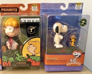Peanuts Snoopy As The Mummy & Woodstock Halloween,  Schroeder As Phantom Of Opera