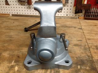 Wilton Bullet Swivel Vise 5” Jaw Tradesman 1750 With Pipe Jaws Restored 3