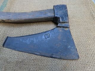 ANTIQUE VINTAGE GOOSEWING HEWING CARPENTER ' S SIDE AXE HAND FORGED 2