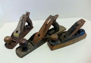 Grouping Of (3) Vintage Stanley Wood Planes No.  5 Smooth Bottom & More - See Add