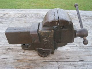Vintage 50lb 219 Monarch Prentiss Lion Head Bench Vise 5 " Jaws Ready To Use