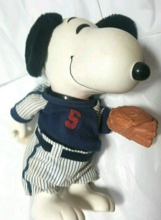 Vintage Snoopy (charlie Brown) 1966 In A Baseball Uniform With Glove Broken Arm