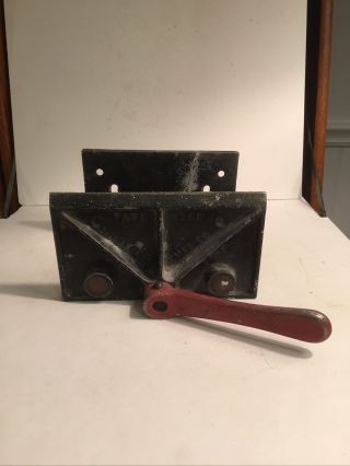 Vintage Eliott Mfg Co.  Woodworking Bench Vise 5 " Opening With 7 " X 4 " Jaws