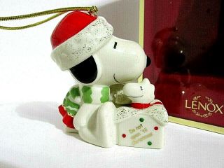 Snoopy Peanuts Charlie Brown Lenox Fine China Christmas Ornament Figure 2003
