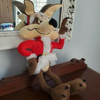 Vintage Warner Bros.  Looney Tunes Wiley Coyote Christmas Stuffed Animal 20.