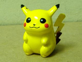 Nintendo Pokemon Go Pikachu Figure Mini Pencil Topper 1990s Video Game Miniature