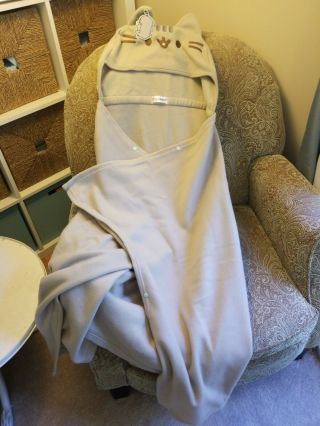 Pusheen gray fleece blanket with hood and snap poncho pusheen box exclusive 2