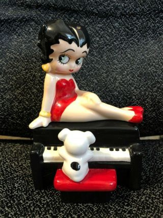 Betty Boop On A Piano And Pudgy Playing Magnetic Salt And Pepper Shaker Set
