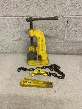 Vintage Armstrong No.  10 Pipe Vise