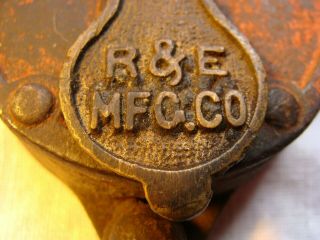 Lg.  Antique Cast Iron B.  &E.  MFG.  CO.  PADLOCK w brass swing keyhole cover 3