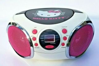 Hello Kitty Boombox Portable Stereo Cd Player With Am/fm Radio Ac/dc Battery
