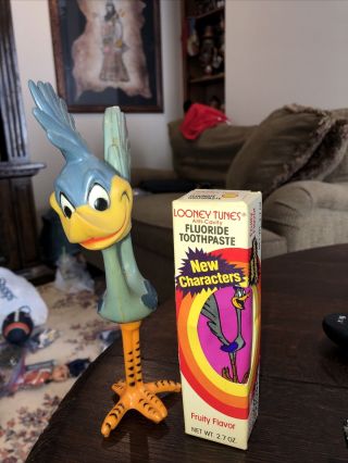 Vintage Road Runner Looney Tunes Toothpaste 1985 & 1968 Wb Sevenarts Plastic Toy