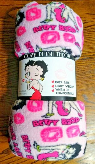 Betty Boop Plush Throw Blanket 50 " X 60 " Pink W/ Betty Boop Posing & Kisses