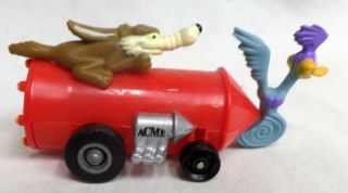 Wile E.  Coyote Rocket After Road Runner Wb Warner Brothers Looney Tunes Figure