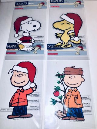 Peanuts Gang Reusable Window Clings Charlie Snoopy Woodstcock Linus 4 Piece