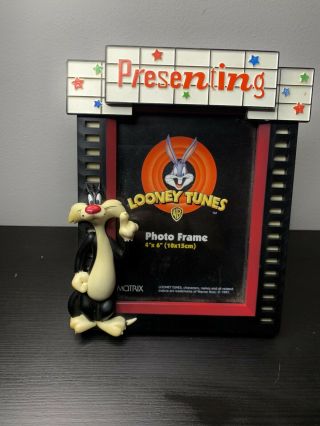 Warner Bros.  Vintage Looney Tunes Photo Frame Sylvester The Cat 1997