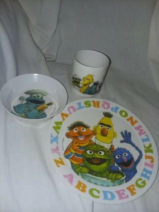 Vintage Sesame Street 1977 Plastic Dish Set 3 Piece Plate Bowls Cup Bert Ernie