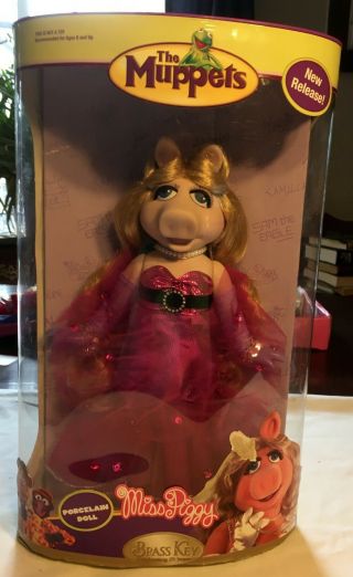 The Muppets Miss Piggy Porcelain Doll By Brass Key