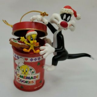 Tweety And Sylvester Cookie Jar Christmas Ornament Looney Tunes Cat Bird