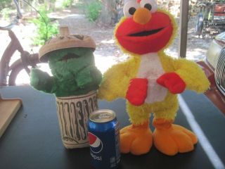 2 Sesame Street Toys: Talking & Chicken Dance Elmo,  Plush Grouch in a Trash Can 2