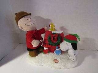 Charlie Brown Snoopy Dog House Woodstock Peanuts Christmas Gemmy Musical Animate