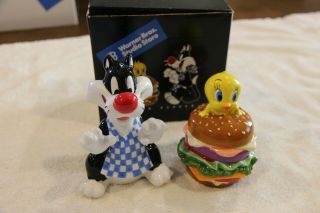 Warner Brothers Looney Tunes Sylvester And Tweety Salt & Pepper Shakers
