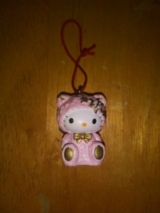 2004 Sanrio Hello Kitty Christmas Holiday Ornament Pink