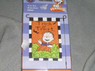 Peanuts Great Pumpkin Patch Snoopy Linus Halloween Mini Y 2009 Applique Flag Nip