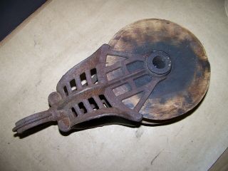 Antique Vintage Very Old Metal Cast Iron Barn Pulley Block And Tackle Wood Wheel