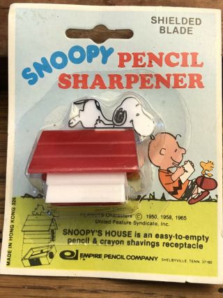 Vintage Snoopy Pencil Sharpener Peanuts Snoopy On Top Of Dog House