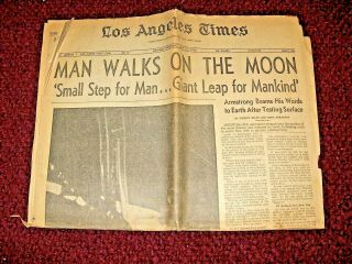Newspaper Los Angeles Times Apollo 11 Moon Landing 7 - 21 - 1969 Partial Clipped