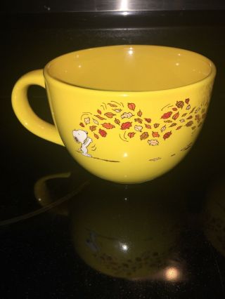 Peanuts Snoopy Large Coffee Mug Soup Bowl Fall Leaves Charlie Brown Yellow