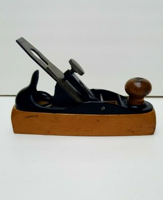 Restored vintage Stanley no.  122 transitional hand plane.  Liberty Bell cap iron. 3