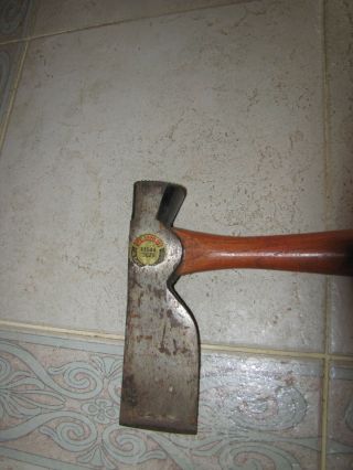 Vintage Plumb Carpentry Axe Hatchet Hammer Head  no  Nail Puller org label 2