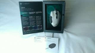 White Logitech G600 Mmo 20 - Buttons Programmable Macro Memory Wired Gaming Mouse