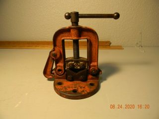 Vintage Baby Pipe Vise Model No.  00h.  1/4 Inch To 2 Inch Capacity.  All