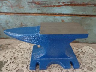 small steel anvil blacksmith jewelers crafting bench tool 10 lb blue 2