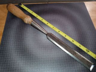 Vintage T.  H.  Witherby 7/8 " Beveled Edge Socket Chisel,  8 - 7/8 " Long Old Usa Tool