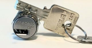 5/8 In High Security Medeco Duracam Cam Lock W/ Key