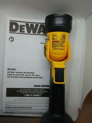 Dewalt Dcl040 20v 20 Volt Max Li - Ion Pivoting Led Flashlight Worklight Light