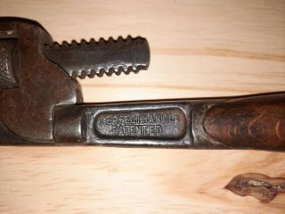 Vintage H.  D Smith Perfect Handle Pipe Wrench.  7.  5 Inches.  Wooden Handle. 2