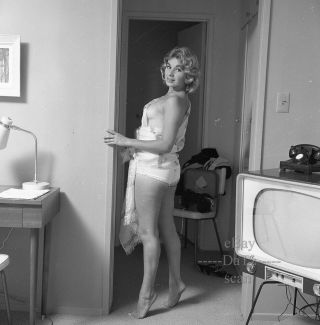 1950s Negative - Sexy Blonde Pinup Girl Brigitte Baum - Cheesecake T420496